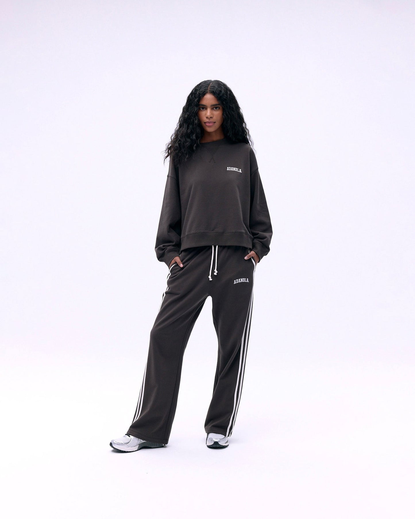 Varsity Loose Fit Sweatpants - Coffee Bean/Marshmallow White