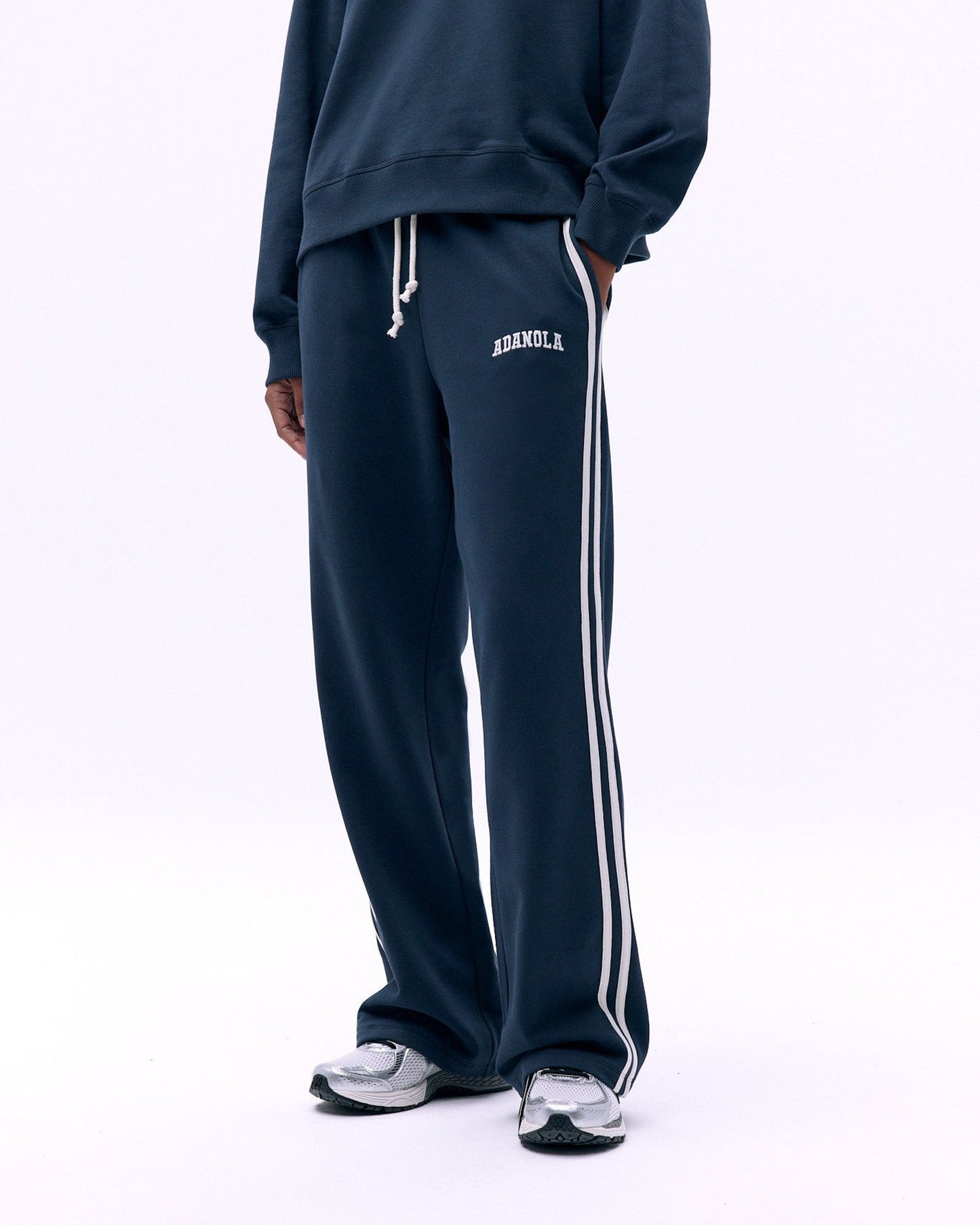 Varsity Loose Fit Sweatpants - Midnight Blue/Marshmallow White